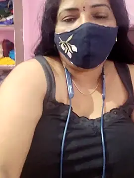 Snapshot of lathikaqueentamil chatting on 09.25.25 lathikaqueentamil online show from 09.25.25