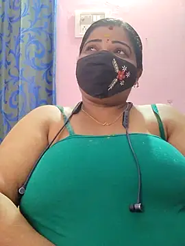 Snapshot of lathikaqueentamil chatting on 09.28.25 lathikaqueentamil online show from 09.28.25