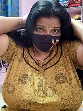 Snapshot of lathikaqueentamil chatting on 10.15.25 lathikaqueentamil online show from 10.15.25