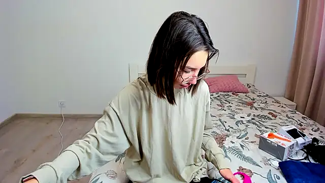 Snapshot of marylips chatting on 02.02.26 marylips online show from 02.02.26