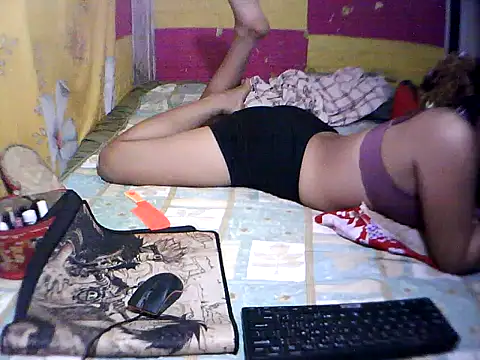 Snapshot of JuicyPussy4u chatting on 09.11.25 JuicyPussy4u online show from 09.11.25