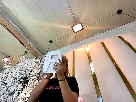 CamilleMilano online show from 09.19.25