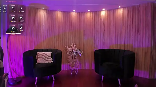 MaddyOwens online show from 11.04.25