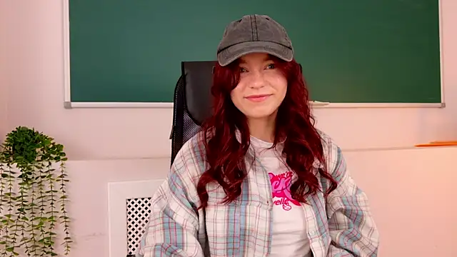 NoraHaynes online show from 06.19.26