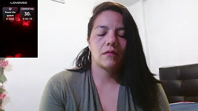 Megan Milf   online show from 03.04.26