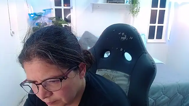 Snapshot of Linda_banks_ chatting on 09.17.25 Linda banks online show from 09.17.25