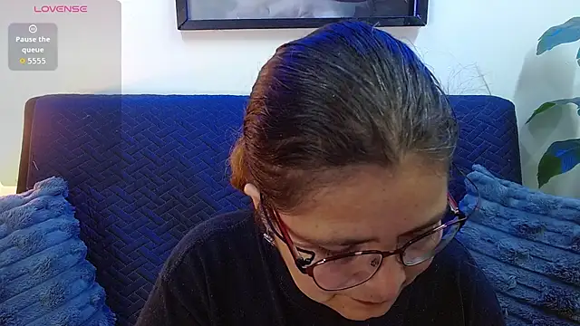 Snapshot of Linda_banks_ chatting on 09.25.25 Linda banks online show from 09.25.25