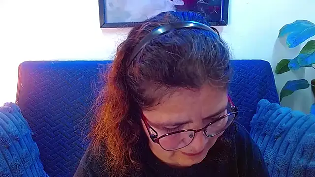 Snapshot of Linda_banks_ chatting on 10.05.25 Linda banks online show from 10.05.25