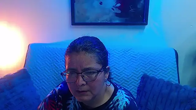 Snapshot of Linda_banks_ chatting on 11.29.25 Linda banks online show from 11.29.25