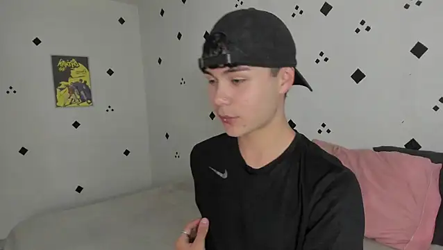 crushnier1 online show from 09.17.25