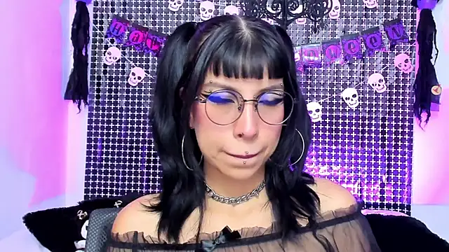 Rose 72 online show from 10.14.25