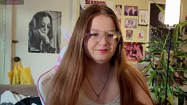 Sienna-Cow online show from 10.18.25