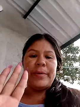 hotmom33 online show from 09.30.25