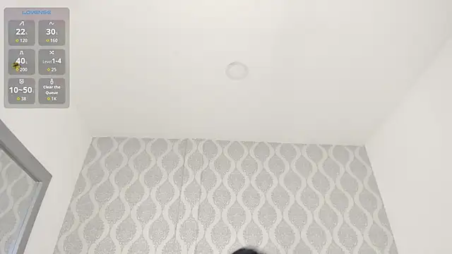 OnlyGia online show from 10.17.25