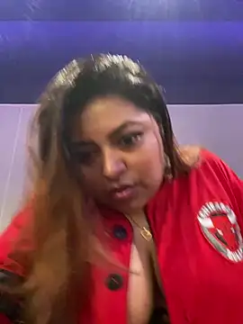 Hela Collins online show from 10.18.25