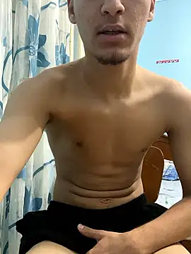 Snapshot of dermino12 chatting on 12.03.25 dermino12 online show from 12.03.25