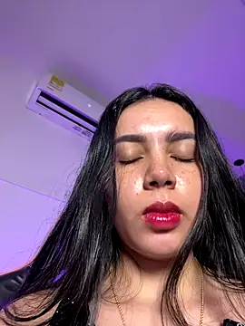 Snapshot of soy_kylebrown chatting on 12.01.25 soy kylebrown online show from 12.01.25