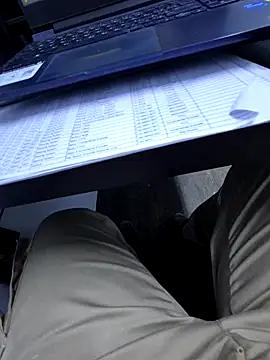 Snapshot of ganduno1 chatting on 10.18.25 ganduno1 online show from 10.18.25