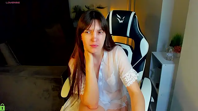 MalvinaDream online show from 04.24.26