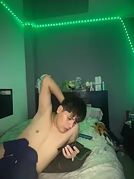 Snapshot of Kailertwink chatting on 04.01.26 Kailertwink online show from 04.01.26