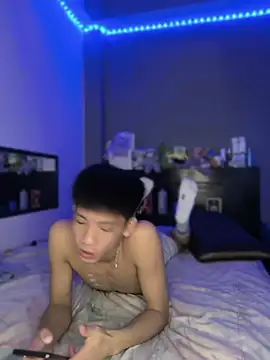 Snapshot of Kailertwink chatting on 04.09.26 Kailertwink online show from 04.09.26