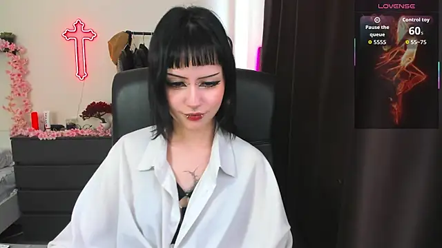 LiyaLuna online show from 04.27.26