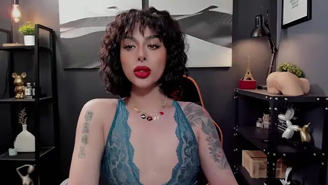 Snapshot of LUNACOCKSLAYER chatting on 09.21.25 LUNACOCKSLAYER online show from 09.21.25