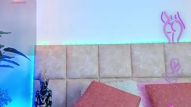 Snapshot of KarolBlanco chatting on 11.13.25 KarolBlanco online show from 11.13.25