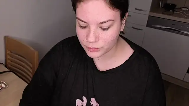 MaeNoir online show from 11.07.25