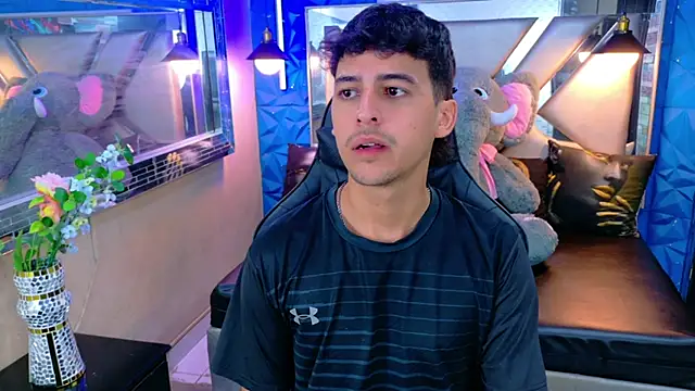 Snapshot of Alan_Del_Reyx chatting on 09.13.25 Alan Del Reyx online show from 09.13.25