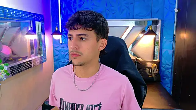 Snapshot of Alan_Del_Reyx chatting on 09.21.25 Alan Del Reyx online show from 09.21.25