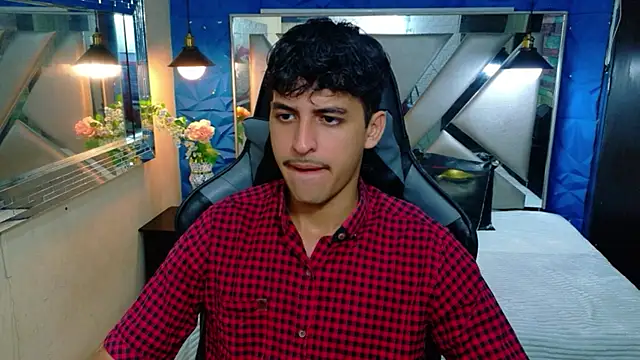 Snapshot of Alan_Del_Reyx chatting on 02.08.26 Alan Del Reyx online show from 02.08.26