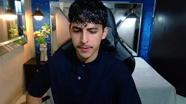 Snapshot of Alan_Del_Reyx chatting on 02.19.26 Alan Del Reyx online show from 02.19.26