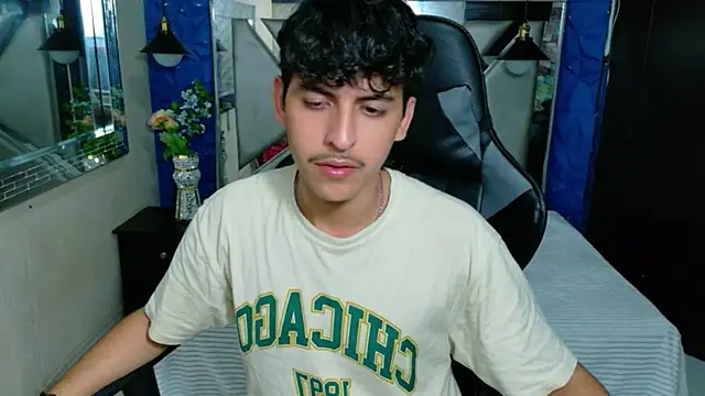 Snapshot of Alan_Del_Reyx chatting on 02.21.26 Alan Del Reyx online show from 02.21.26