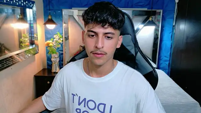 Snapshot of Alan_Del_Reyx chatting on 02.22.26 Alan Del Reyx online show from 02.22.26