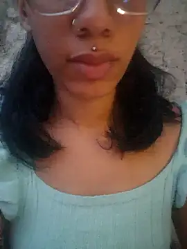 Snapshot of RavenShyfit chatting on 11.19.25 RavenShyfit online show from 11.19.25