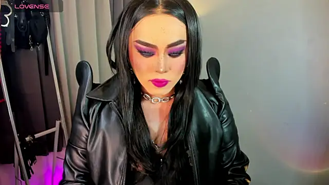 Snapshot of MagnaCumLoader17 chatting on 09.18.25 MagnaCumLoader17 online show from 09.18.25