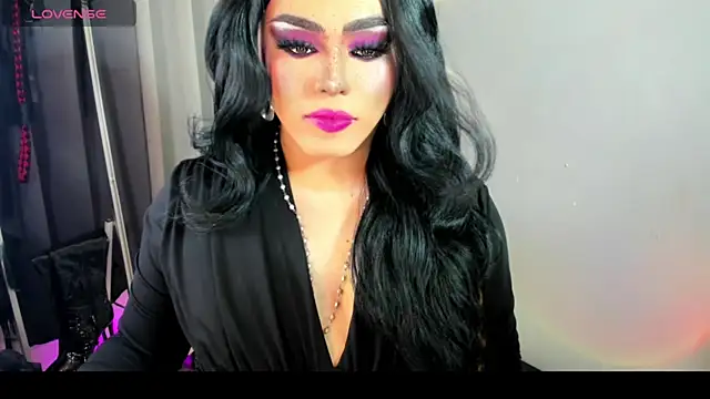 Snapshot of MagnaCumLoader17 chatting on 09.29.25 MagnaCumLoader17 online show from 09.29.25