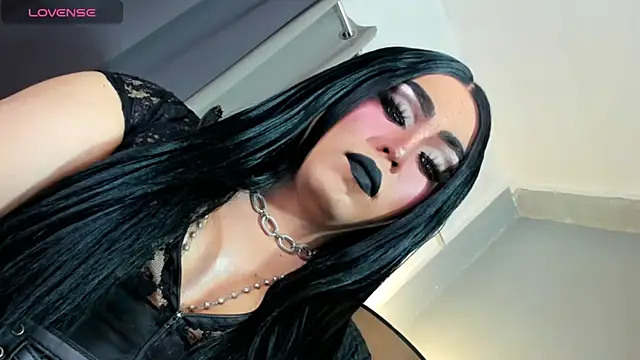 Snapshot of MagnaCumLoader17 chatting on 10.08.25 MagnaCumLoader17 online show from 10.08.25