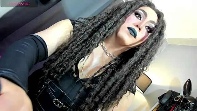 Snapshot of MagnaCumLoader17 chatting on 10.15.25 MagnaCumLoader17 online show from 10.15.25