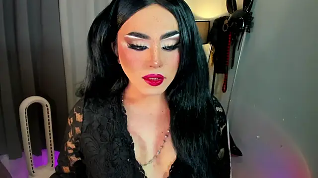 Snapshot of MagnaCumLoader17 chatting on 11.27.25 MagnaCumLoader17 online show from 11.27.25