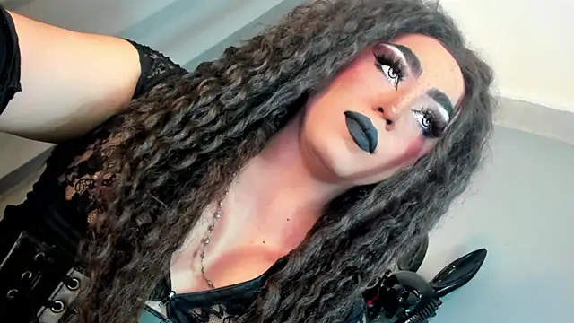 Snapshot of MagnaCumLoader17 chatting on 11.29.25 MagnaCumLoader17 online show from 11.29.25