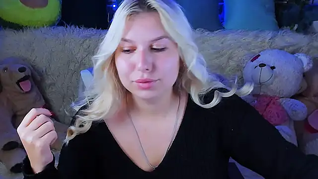 ChloeRicc online show from 09.12.25