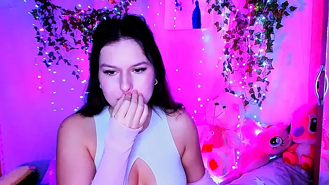 ChloeRicc online show from 12.13.25