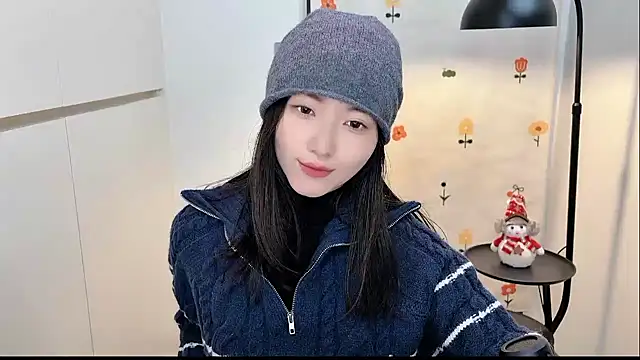 Snapshot of Rosalind_xixi chatting on 12.21.25 Rosalind xixi online show from 12.21.25