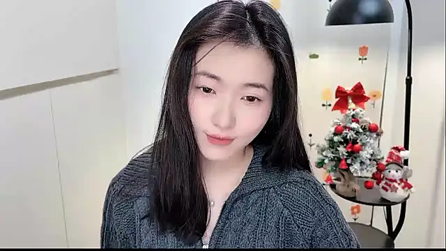 Snapshot of Rosalind_xixi chatting on 12.23.25 Rosalind xixi online show from 12.23.25