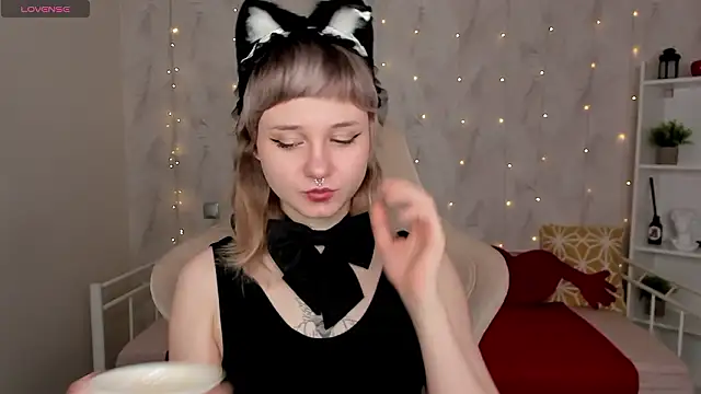 Tori Cutie online show from 02.06.26