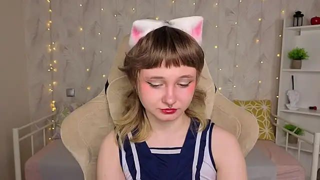Tori Cutie online show from 04.28.26
