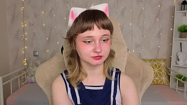 Tori Cutie online show from 04.28.26