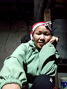 Snapshot of TinTin321 chatting on 11.20.25 TinTin321 online show from 11.20.25